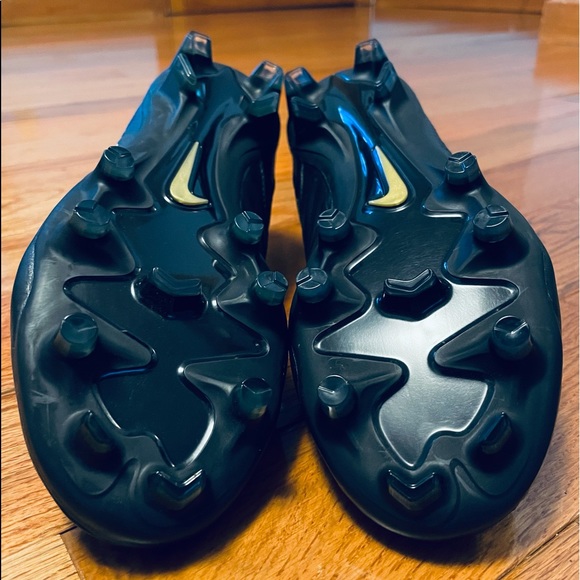 NIKE TIEMPO LEGEND 7 VII CLEATS SIZE 6 - Picture 8 of 12
